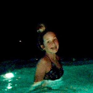 Meet your Posher, Addie